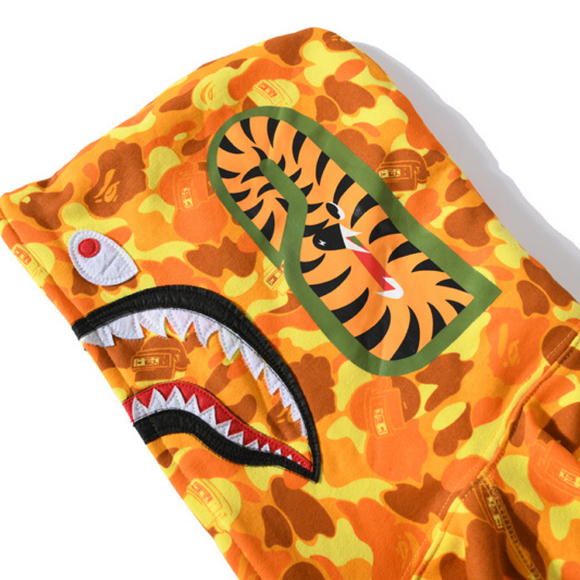 NEW BAPE Yellow Color Camo Shark Full Zip Hoodie - Men's Size Medium - NWT - Picture 5 of 12